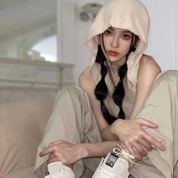 白桦林中的哨所
